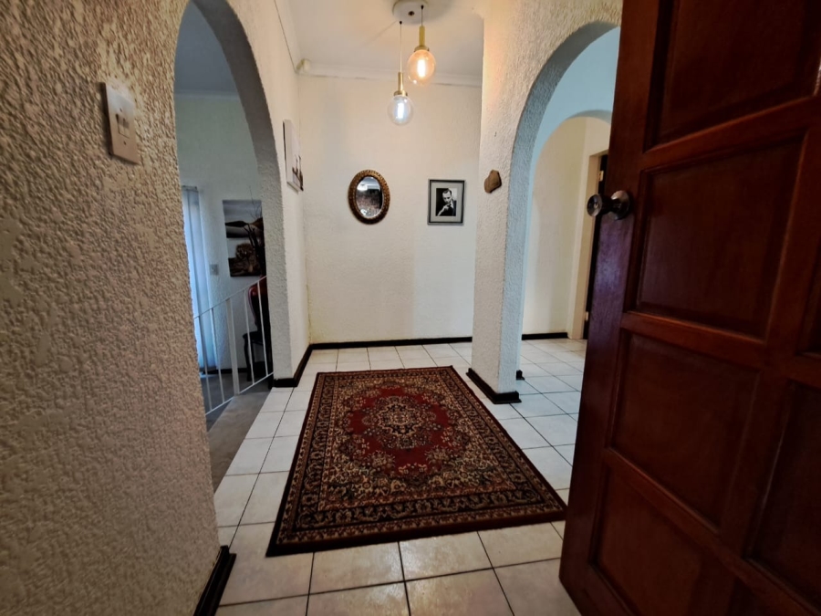 3 Bedroom Property for Sale in Safari Gardens North West